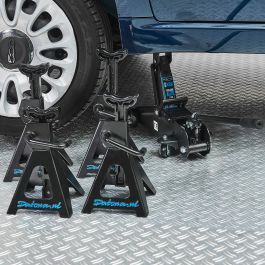 Autokrik met assteunen