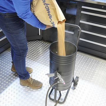 Straalmiddel biologisch walnoot granulaat 25 kg
