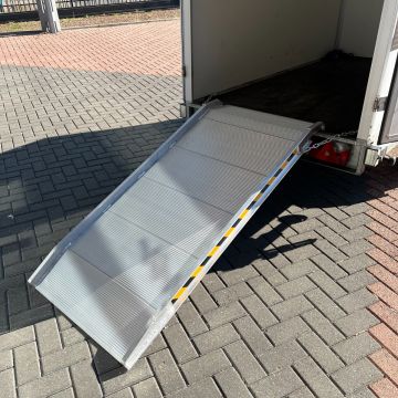 Rijplank voor bedrijfsbus - 240 cm