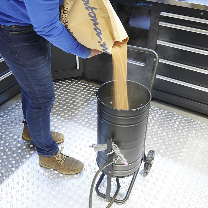 Straalmiddel biologisch walnoot granulaat 25 kg